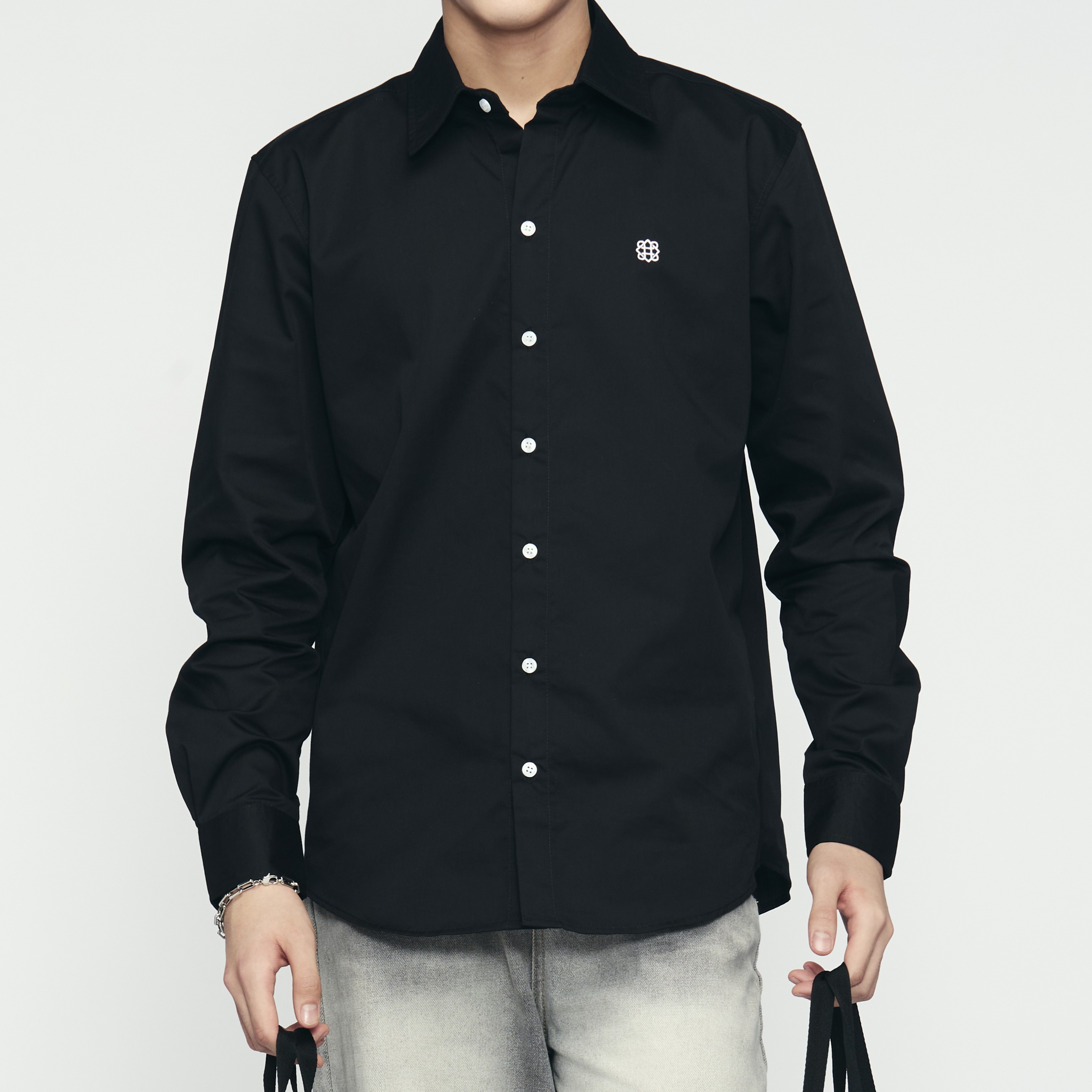 DIVINE SHIRT (BLACK)