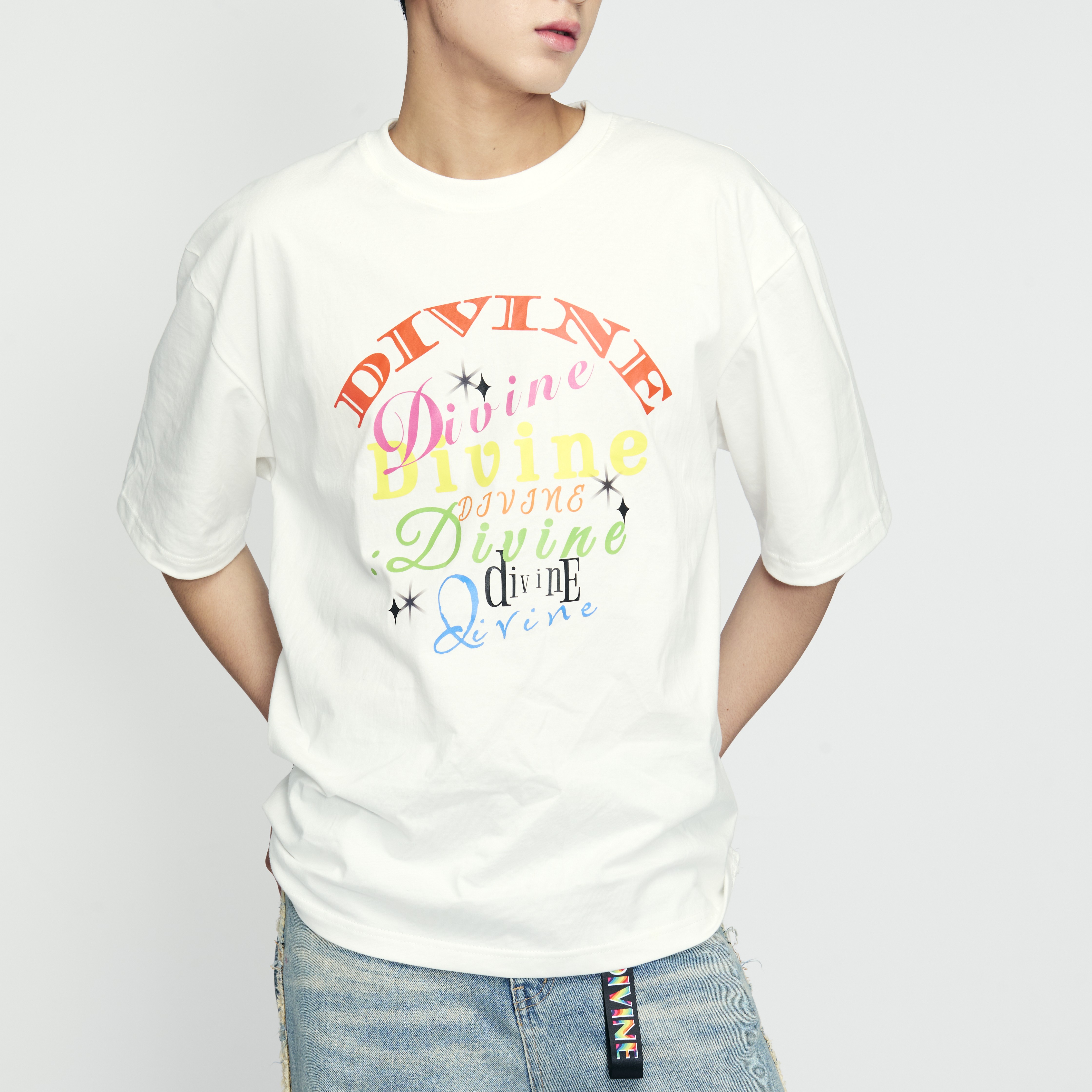 EXPRESS YOURSELF OVERSIZED TEE (WHITE)