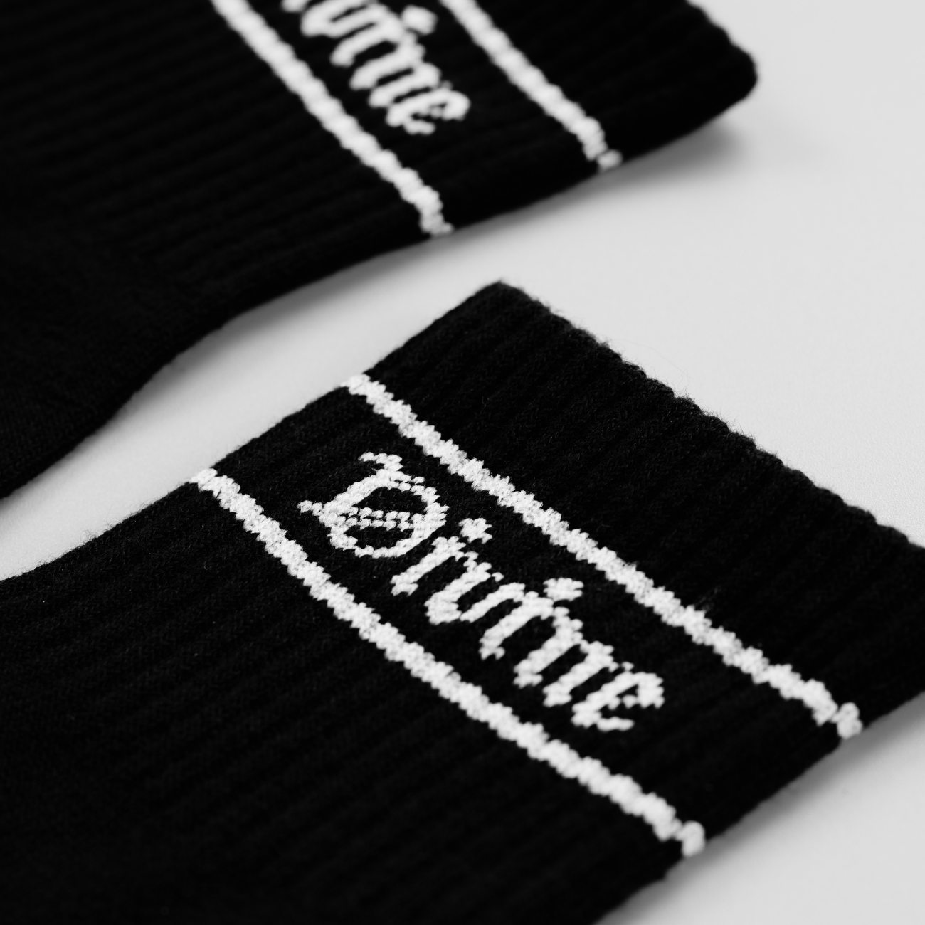 [SALE!!!] WINTERMESTER23 SOCKS (ONLY BLACK & WHITE)