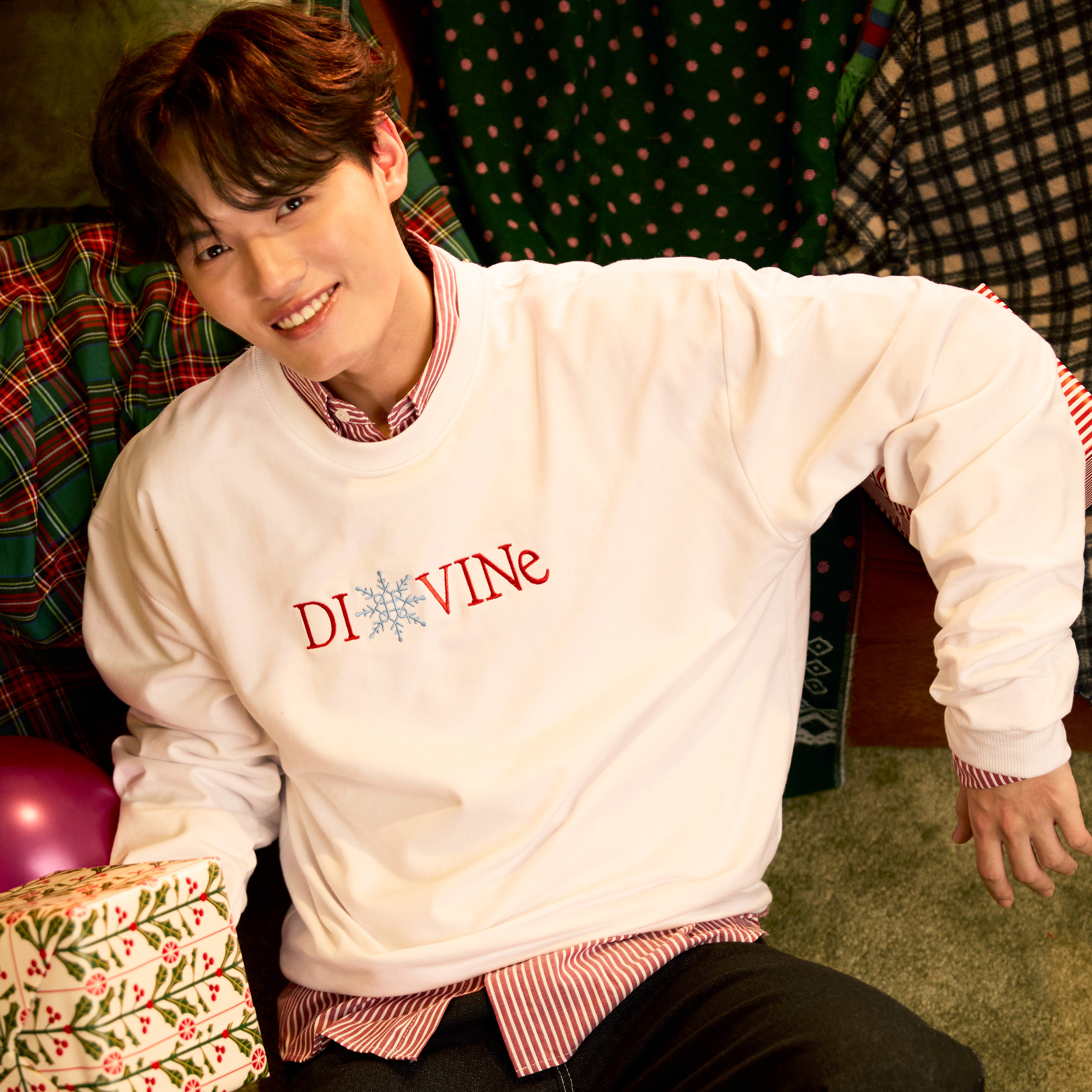 HOME SWEATSHIRT (WHITE)